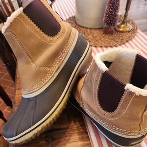 Eddie Bauer Duck Boots